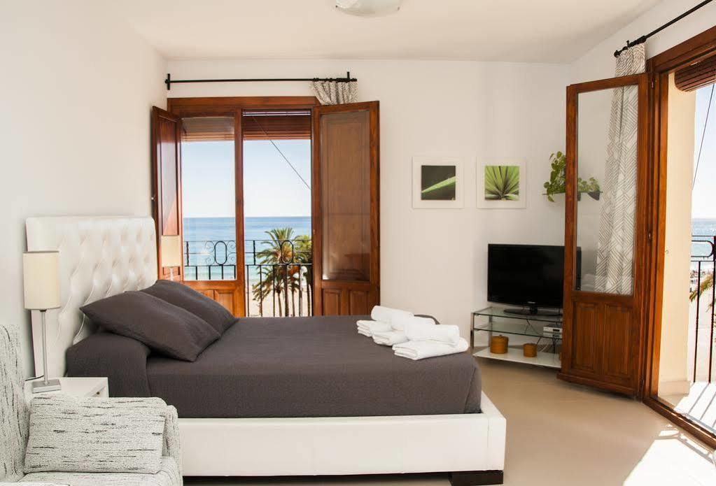 Happyvila Apartments Villajoyosa Eksteriør billede